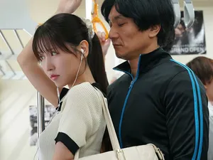 Nữa đêm mò qua dí nhỏ em kế mông to khi bố má đã đi ngủ